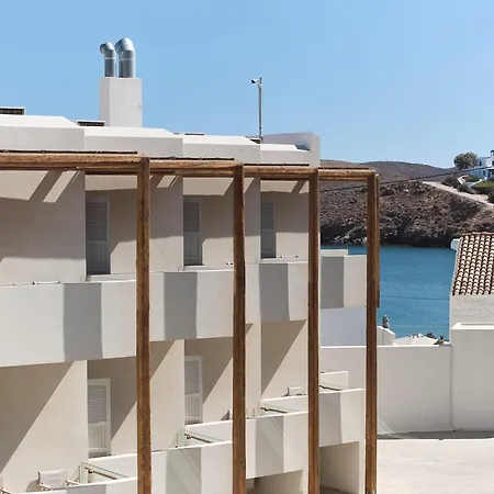 Kythnos Bay Лутра