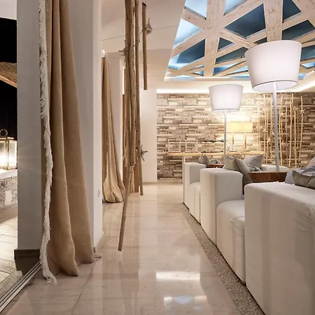 Отель Kythnos Bay