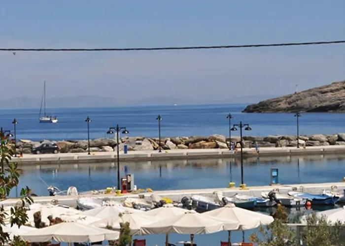 Kythnos Bay Λουτρά