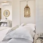 Kythnos Bay Hotel