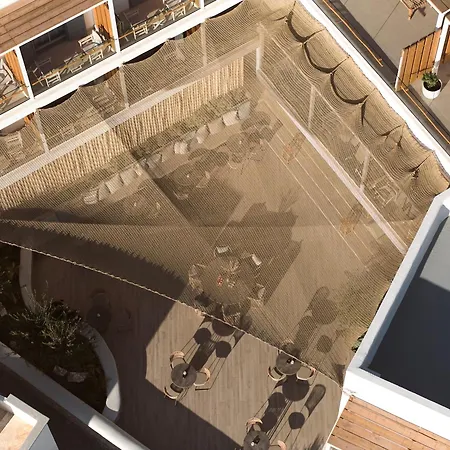 Kythnos Bay Szálloda Lutrá