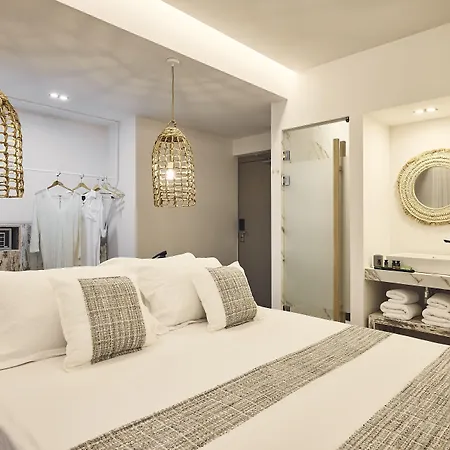 Kythnos Bay Szálloda 3*