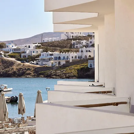 Kythnos Bay Λουτρά