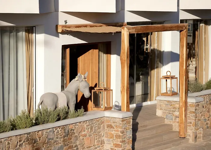 Kythnos Bay Hotel 3*