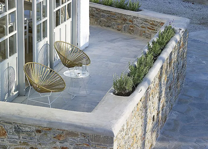 Kythnos Bay Loutra (Kythnos)