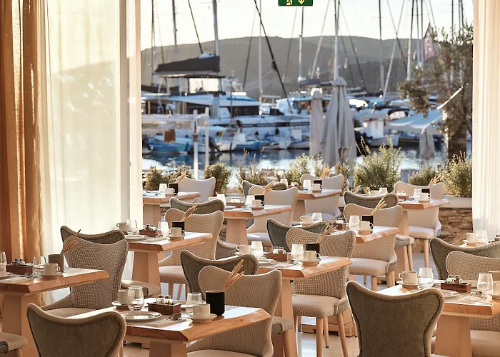 Hotel Kythnos Bay 3*